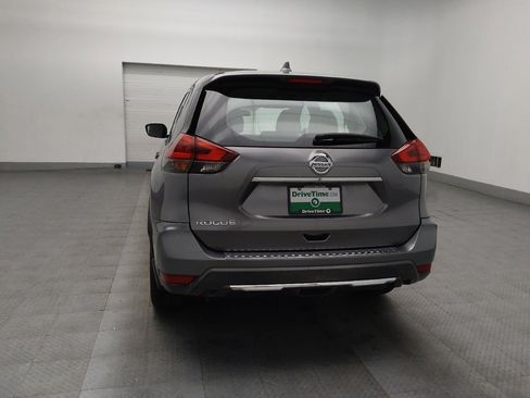 Used 2018 Nissan Rogue S FWD image 6