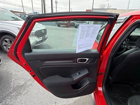 Used 2024 Honda Civic Sport image 9