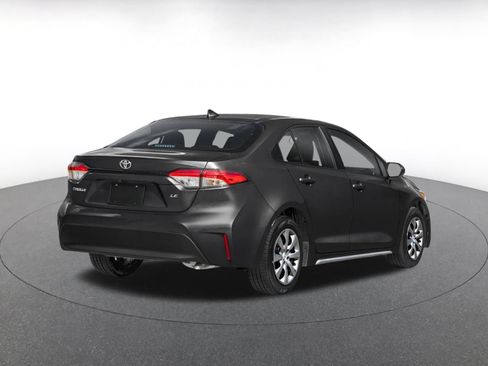 Used 2025 Toyota Corolla LE FWD image 2