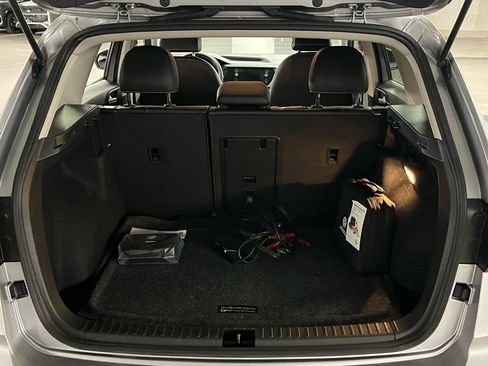 Used 2022 Volkswagen Taos SE image 37