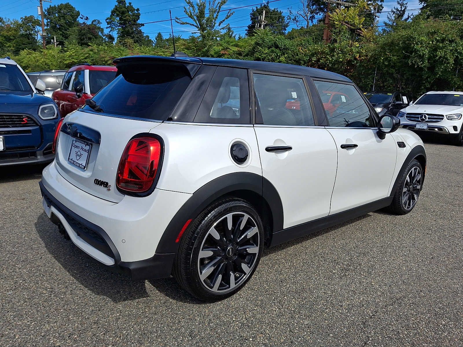 Used 2024 MINI Cooper S FWD image 6
