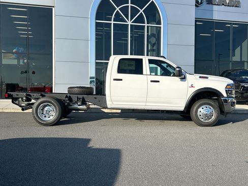 New 2025 RAM 3500 Tradesman image 2