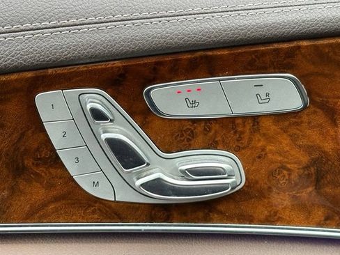 Used 2020 Mercedes-Benz E 350 4MATIC Sedan image 32