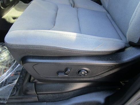 Used 2021 RAM 1500 Big Horn image 25