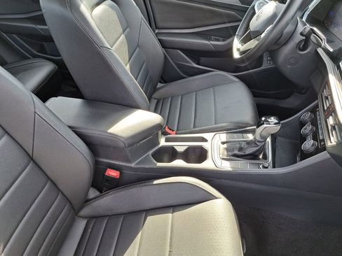 Used 2023 Volkswagen Jetta SE w/ Panoramic Sunroof Package image 21