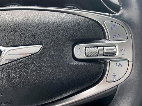 Used 2025 Genesis GV70 2.5T image 19