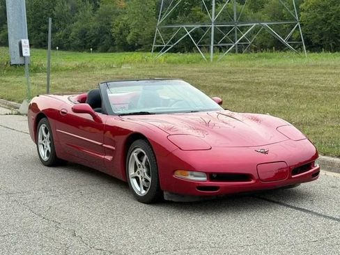 Used 2001 Chevrolet Corvette Convertible w/ Preferred Equipment Group2 RWD image 5