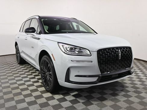 New 2026 Lincoln Corsair Reserve w/ Jet Appearance Package AWD/4WD image 9