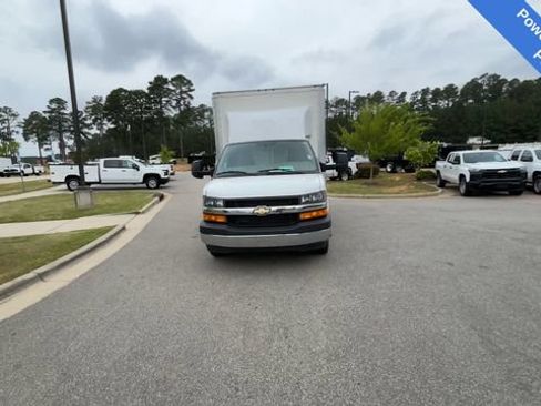 Used 2023 Chevrolet Express 3500 w/ Power Convenience Package RWD image 11
