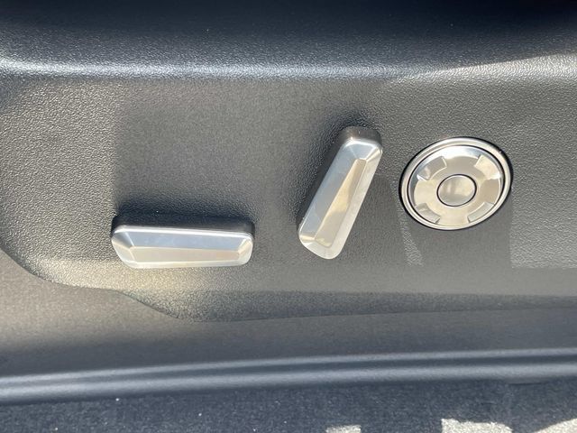 New 2027 Lincoln Navigator Premiere AWD/4WD image 22