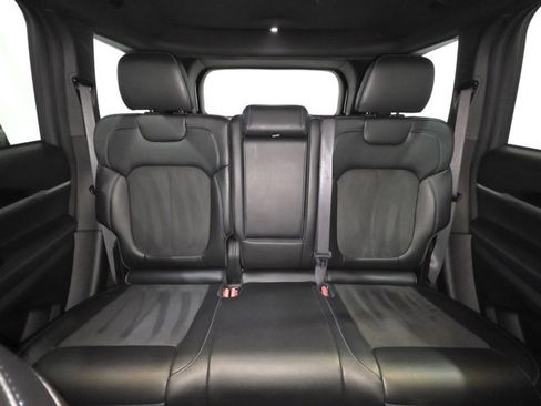 Used 2022 Jeep Grand Cherokee Trailhawk image 15