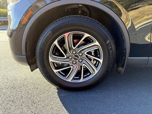 Used 2021 Lincoln Aviator AWD w/ Elements Package image 17