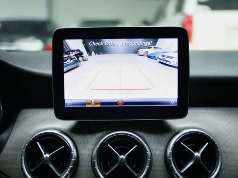 Used 2018 Mercedes-Benz CLA 250 image 31