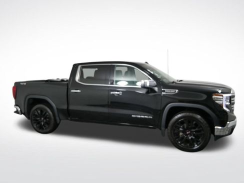 Used 2023 GMC Sierra 1500 SLT AWD/4WD image 2
