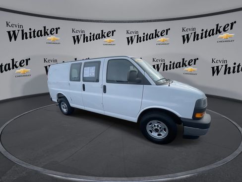 Used 2025 GMC Savana 2500 w/ Driver Convenience Package RWD image 2
