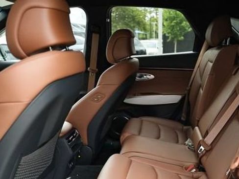 New 2026 Genesis GV70 2.5T Advanced AWD/4WD image 27