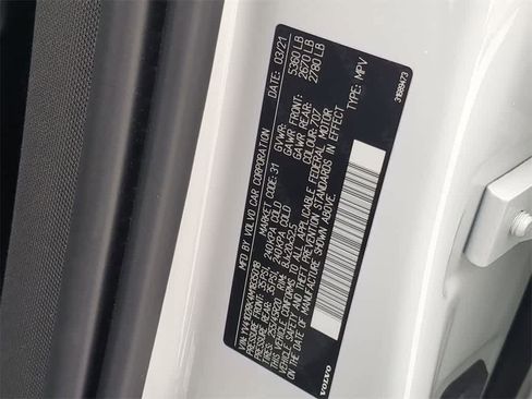 Used 2021 Volvo XC60 T5 Momentum w/ Premium Package image 34