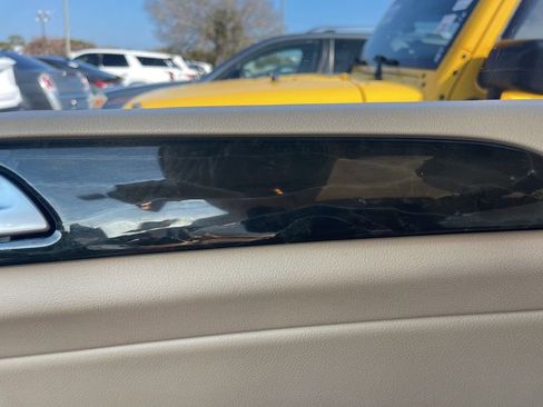 Used 2017 Mercedes-Benz GLS 450 4MATIC image 13