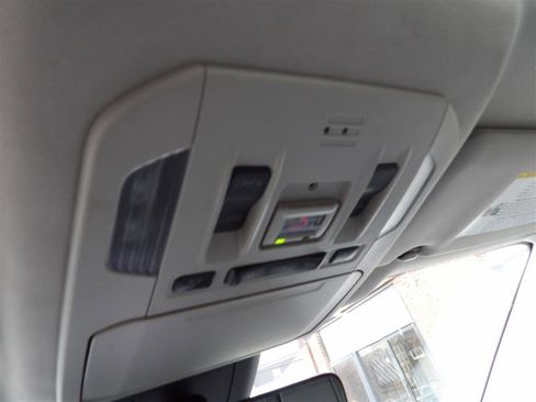 Used 2021 Toyota Highlander XLE image 35