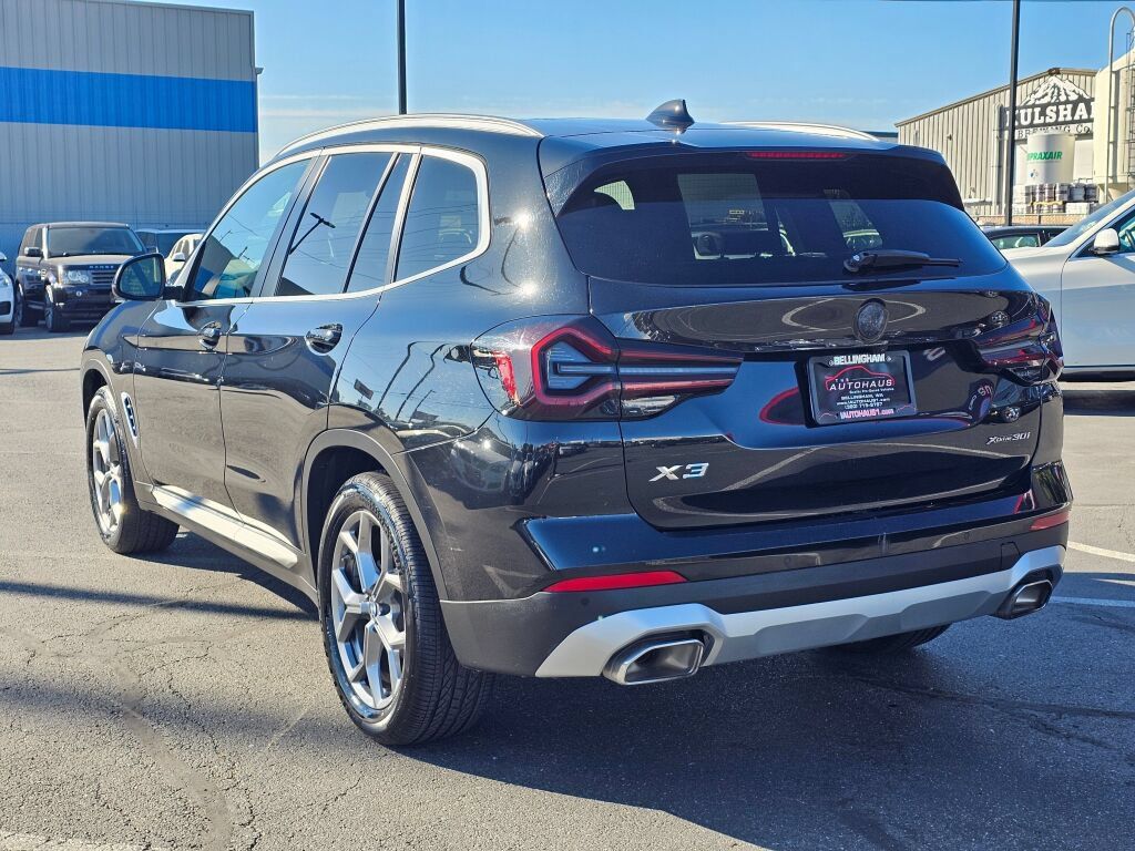 Used 2024 BMW X3 xDrive30i AWD/4WD image 3