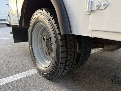 Used 2011 RAM 5500 SLT image 18