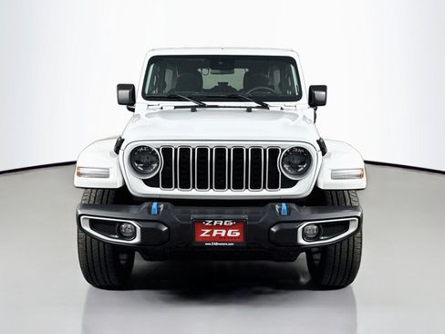 Used 2024 Jeep Wrangler Unlimited Sahara w/ Safety Group AWD/4WD image 8