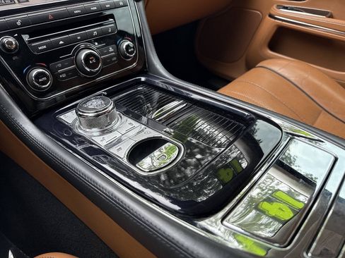 Used 2014 Jaguar XJ L Portfolio AWD/4WD image 24