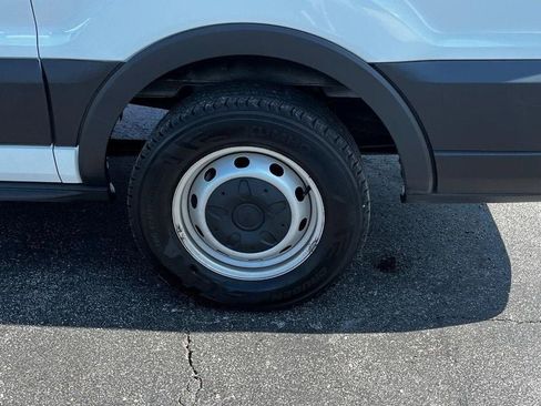 Used 2020 Ford Transit 150 XL image 7