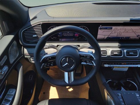 New 2026 Mercedes-Benz GLS 450 4MATIC image 12