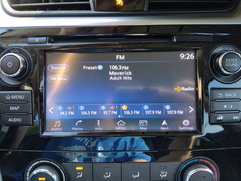 Used 2018 Nissan Altima 2.5 SR w/ SR Midnight Edition FWD image 25