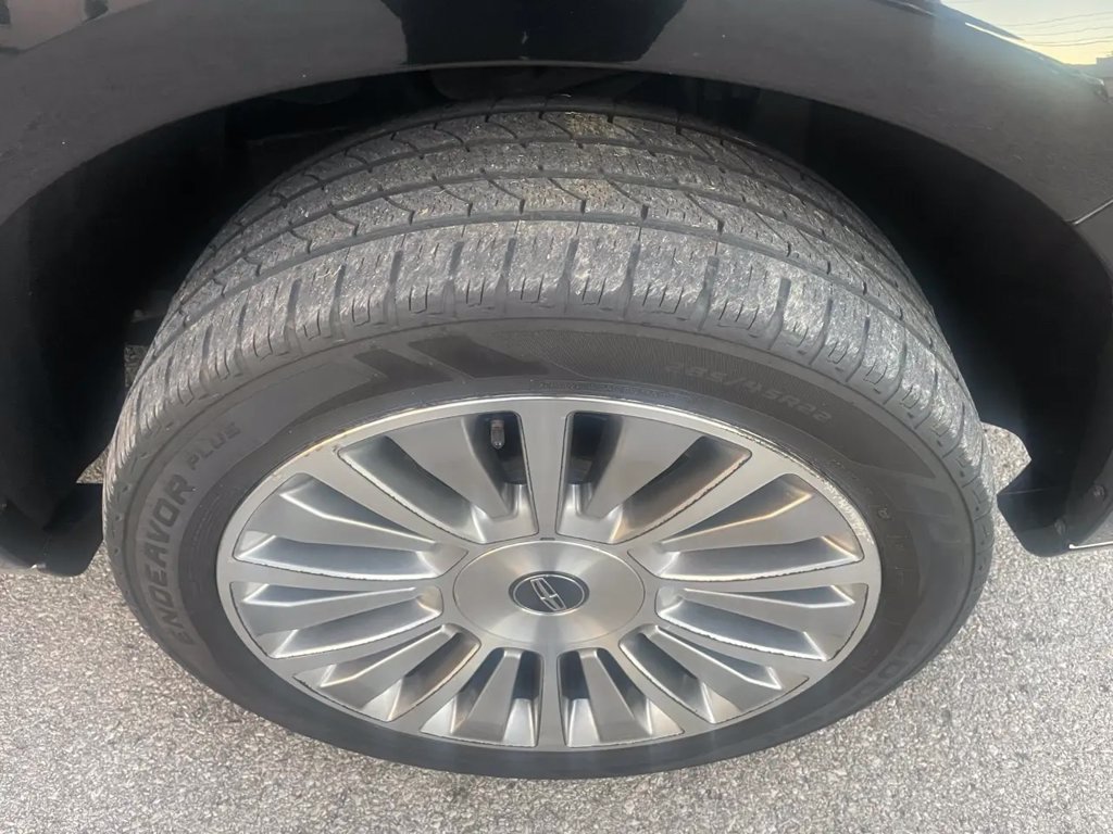 Used 2017 Lincoln Navigator Reserve AWD/4WD image 23