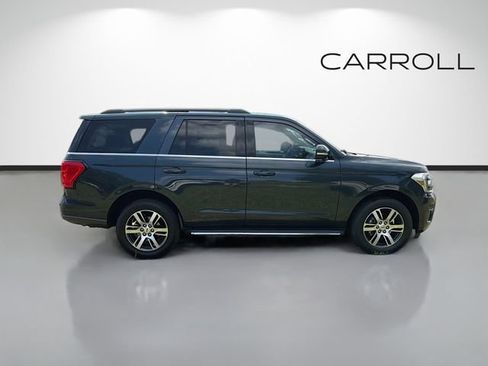 Used 2022 Ford Expedition XLT RWD image 2