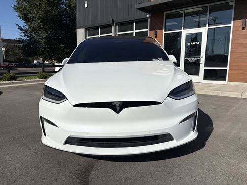 Used 2022 Tesla Model X AWD/4WD image 3