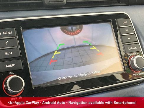Used 2025 Nissan Versa SV FWD image 4