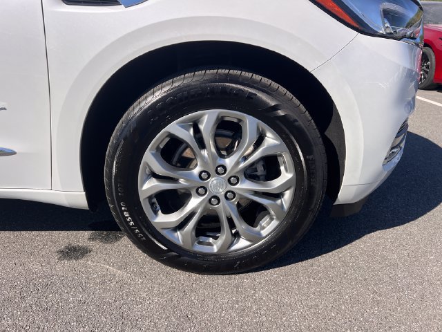 Used 2021 Buick Enclave Avenir w/ Avenir Technology Package AWD/4WD image 38
