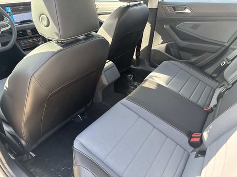 New 2025 Volkswagen Jetta SE image 11