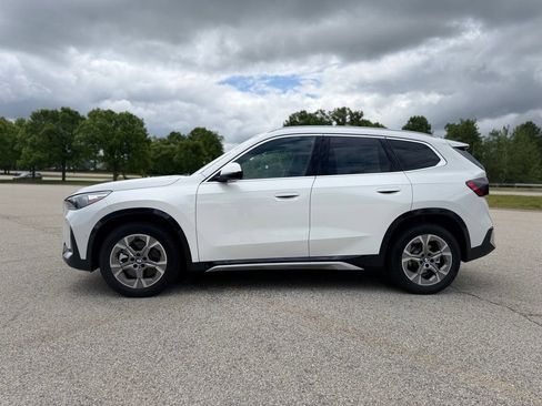 New 2026 BMW X1 xDrive28i w/ Technology Package AWD/4WD image 3