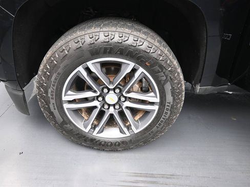 Used 2019 Chevrolet Colorado W/T w/ Custom Special Edition AWD/4WD image 17