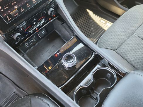 Used 2022 Jeep Grand Cherokee L Laredo RWD image 18
