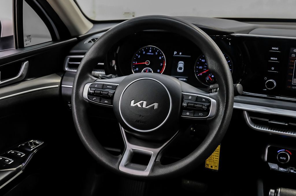 Used 2022 Kia K5 LX FWD image 22