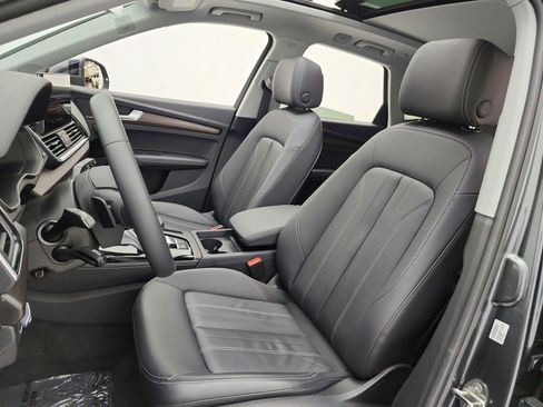Used 2023 Audi Q5 2.0T Premium Plus w/ Premium Plus Package AWD/4WD image 10