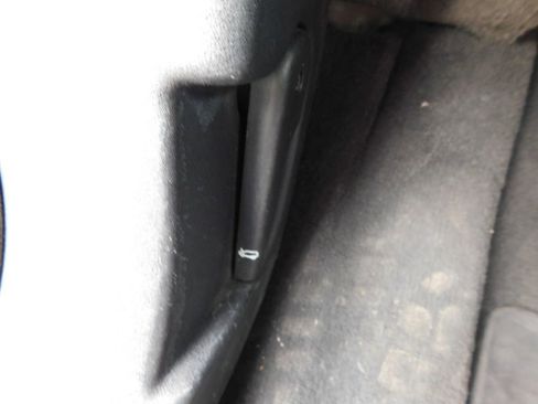 Used 2018 Land Rover Range Rover Evoque SE image 35