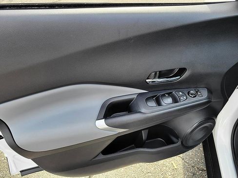 Certified 2023 Nissan Kicks SR w/ SR Premium Package image 9