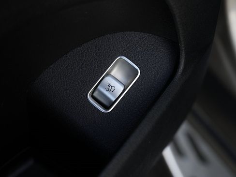 Used 2020 Mercedes-Benz GLS 450 4MATIC image 29