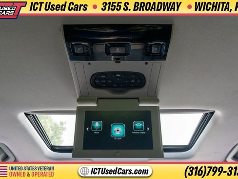 Used 2018 GMC Yukon XL Denali w/ Open Road Package AWD/4WD image 22