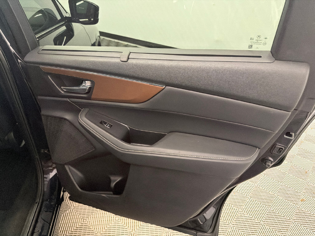 Used 2022 Acura MDX w/ Technology Package FWD image 18
