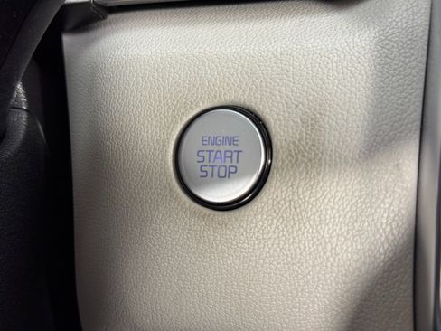 Used 2023 Kia Sorento SX Prestige image 23