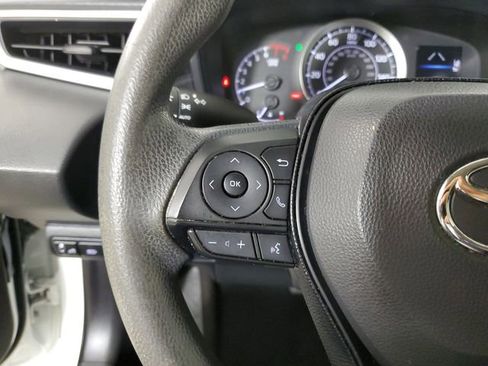 Used 2020 Toyota Corolla LE image 25