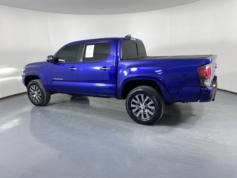 Certified 2022 Toyota Tacoma Limited image 4