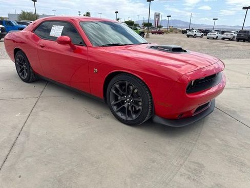 Certified 2022 Dodge Challenger R/T Scat Pack w/ Shaker Package RWD image 5